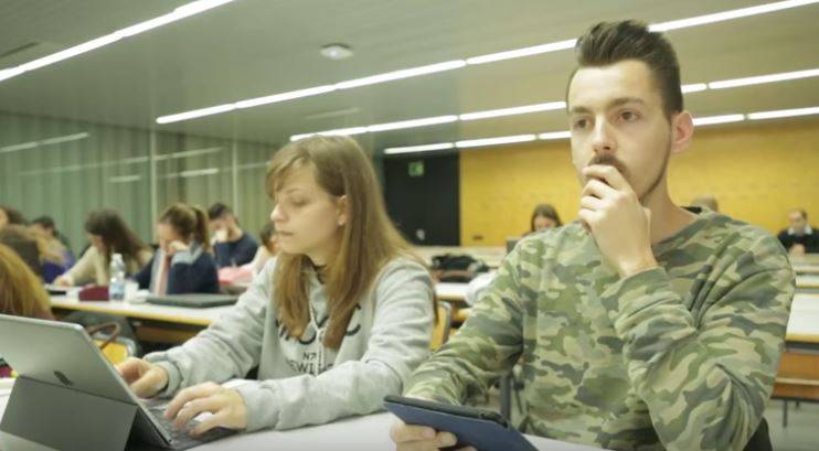 Una ‘app’ para alumnos con sordera, baja visión o dislexia