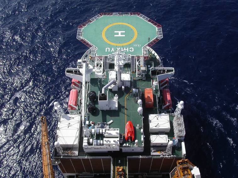 Una investigadora del CSIC estudia el origen de los terremotos en el mayor buque oceanográfico de perforación del mundo