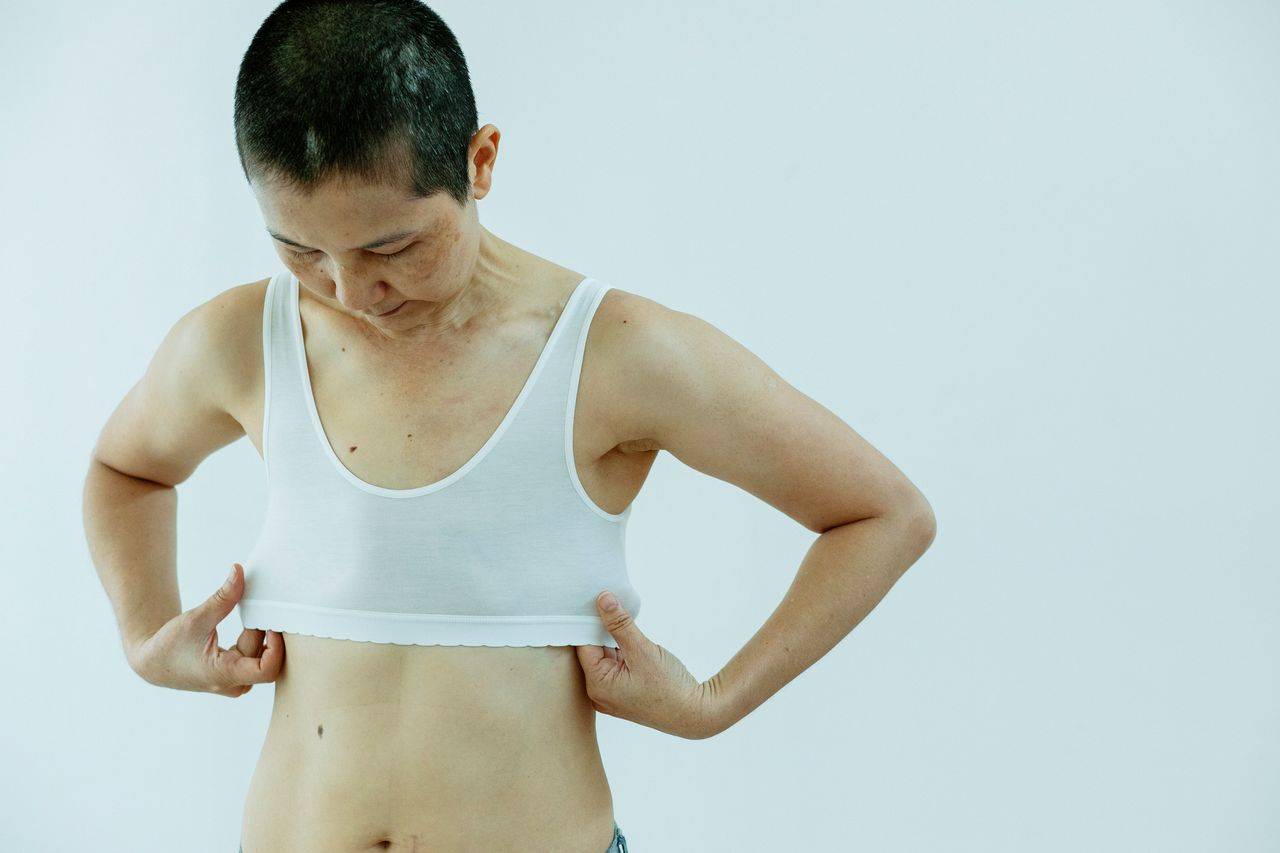 mujer superviviente cáncer de mama