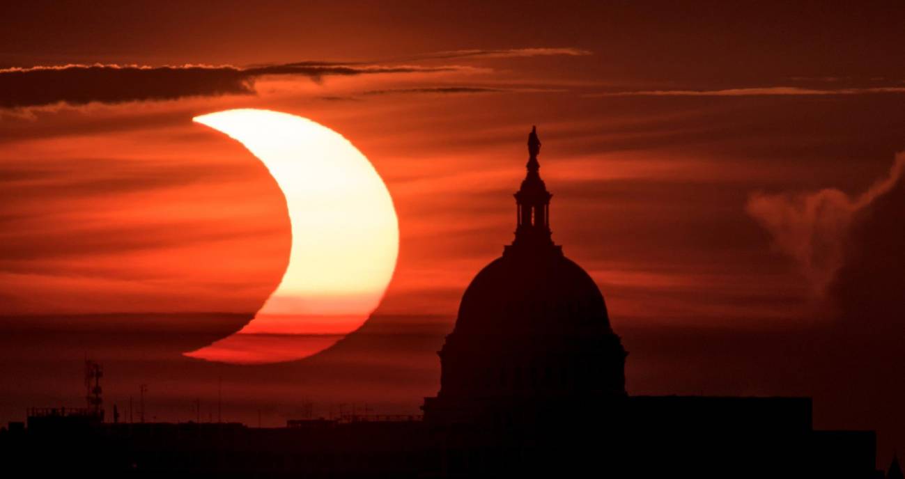 El eclipse solar anular cruza el hemisferio norte