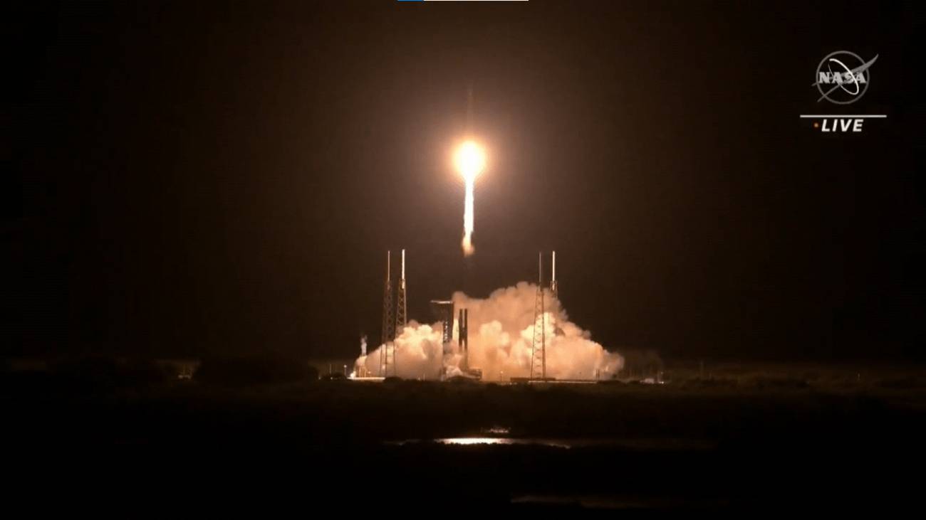 Lucy despega en un Atlas V desde Cabo Cañaveral. 