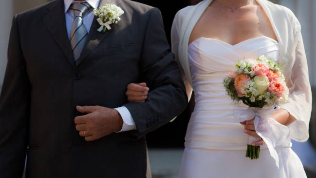 Una pareja entabla matrimonio./ Fotolia
