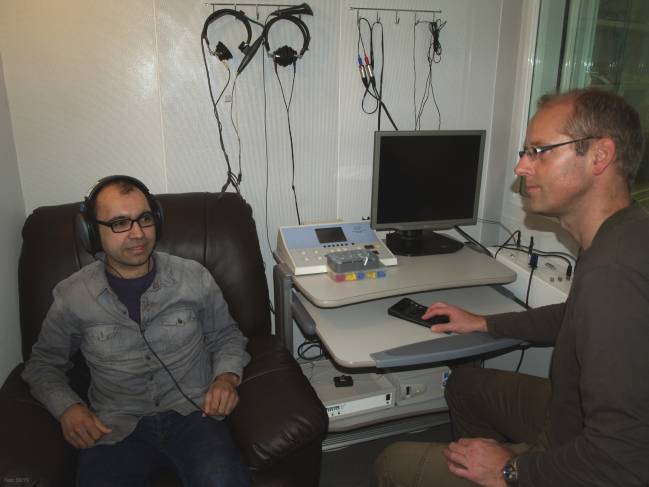 prueba de audición en el laboratorio