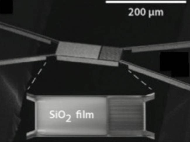 Capas atómicas de oxido de silicio emiten una cantidad extraordinaria de radiación térmica