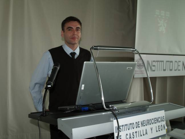 Stéphane Maison, científico del 'Massachussets Institute of Technology' (MIT) y de la 'Harvard Medical School', ha visitado el Instituto de Neurociencias de Castilla y León