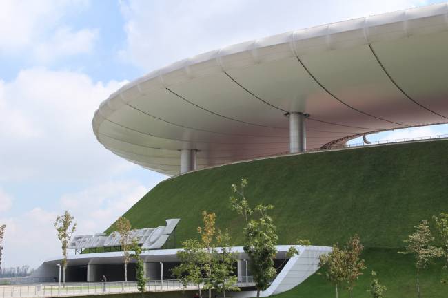 Cubierta ecológica del Estadio Omnilife (Zapopan, Zona Metropolitana de Guadalajara, México). Foto: Francesca Olivieri.