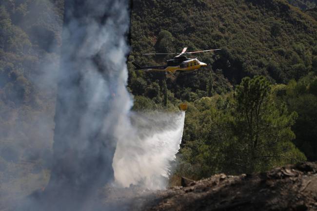 Imagen del incendio forestal de Quiroga (Lugo) la pasada semana