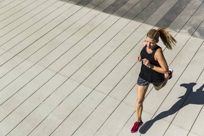 mujer corriendo