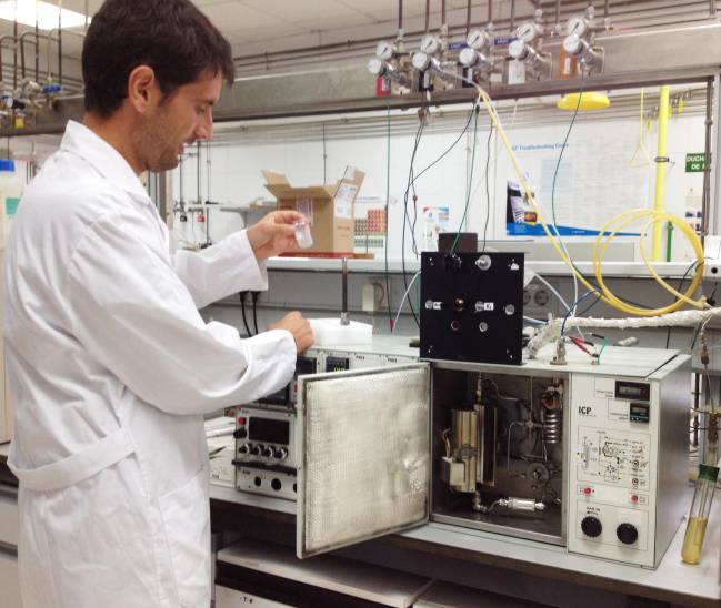 Pruebas de laboratorio / Fundación Descubre