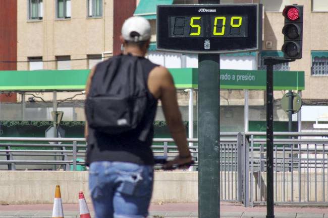 Un termómetro marca 50 ºC en una ciudad el pasado verano