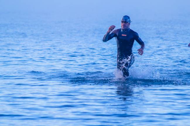 La prueba ½ Ironman es una carrera de triatlón de media distancia, que consta de 1,9 km de natación, 90 km de ciclismo y 21,1 km de atletismo. / Chad Johnson