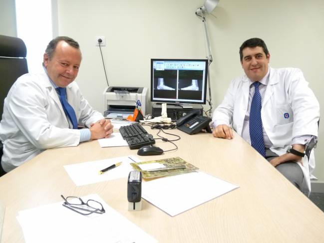 Dres. Ernesto Maceira y Manuel Monteaguro, de Hospital Universitario Quirón Madrid.