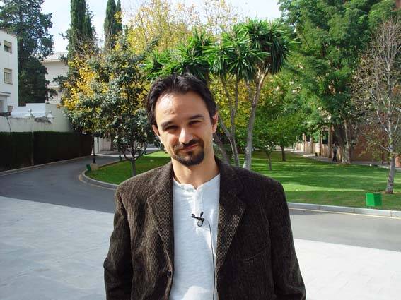 Alejandro Mira en la EEZ-CSIC