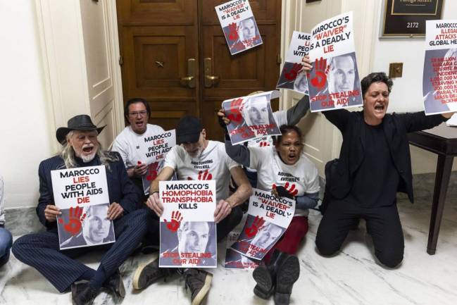 Protesta durante la comparecencia de Pete Marocco