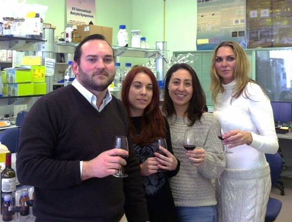 Investigadores del Centro Andaluz de Investigaciones Vitivinícolas (CAIV) de la Universidad de Cádiz / Fundación Descubre