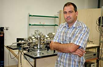 El investigador Bruno Martínez Haya