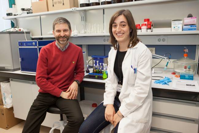 Los investigadores Francisco Galindo, coordinador del proyecto, y Alicia Beltrán de la Universitat Jaume I de Castelló.