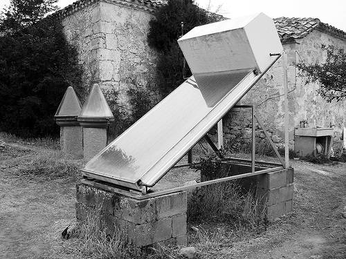 Colectores de energía solar térmica en Navapalos (Soria). Foto: Luis Pabón.