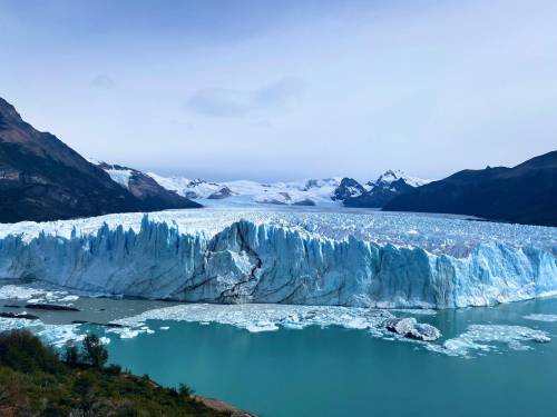 El extremo del glaciar Perito Moreno visto desde un mirador en la Península de Magallanes, abril de 2022. / Universidad Fiedrich Alexander | Moritz Koch