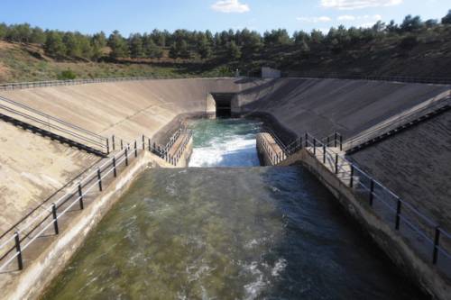 Reservoir Los Anguijes, end of water transfer open section Tajo-Segura, beginning Talave tunnel.