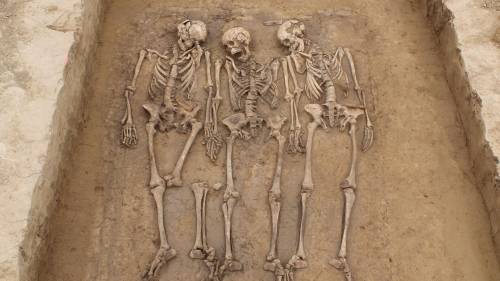Tres hermanos de hace 1300 años