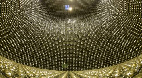 Interior del detector Super-Kamiokande./ Colaboración Super-Kamiokande.
