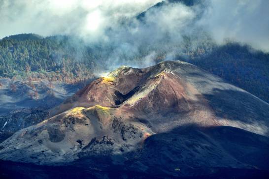 Por qué aún no podemos predecir cuándo y dónde explotará el próximo volcán Tajogaite