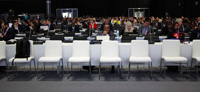Las delegaciones de los países durante las últimas horas de la cumbre. / UNclimatechange