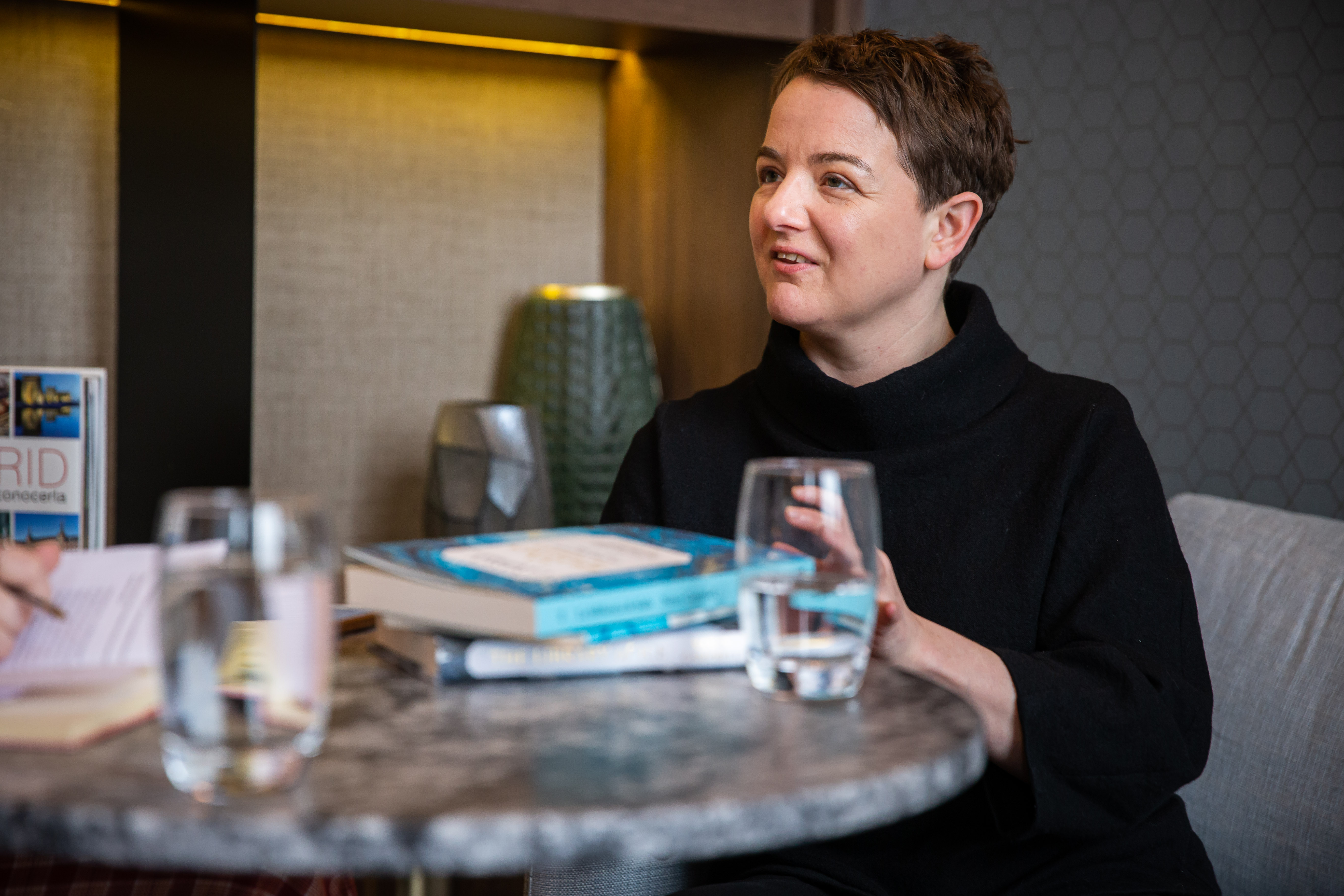 La escritora Nancy Campbell en el hotel Riu de Madrid.