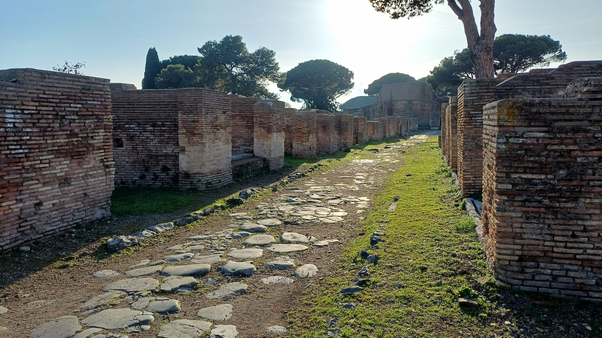 No todos los caminos llevan a Roma: un estudio desmiente varios mitos sobre las calzadas del Imperio romano
